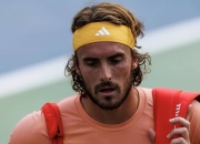 开云体育app-关于英国网球队翻盘西班牙网球队，西西帕斯完成帽子戏法的信息