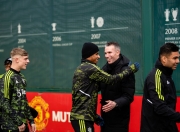 开云体育在线-马赛碾压曼联，范佩西统治全场