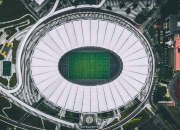 开云体育APP下载-欧冠决赛之夜，莱万让比赛提前失去悬念