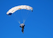 开云体育APP下载-伊比利亚的黄昏对决，卡瓦哈尔一锤定音，西班牙巅峰之战力克智利