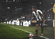 开云体育在线-哈利伯顿存在感拉满导演神奇逆转，黄蜂末节觉醒翻盘老鹰