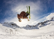 开云体育在线-易建联状态火热率76人碾压四川队，展现内外线统治力