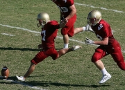 开云体育直播-从芬兰掀翻巴萨到佩德里接管德比，足球世界唯一性的双重证明