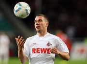 开云足球直播-凯塞多爆发，加纳全面压制AC米兰，一场战术与意志的胜利