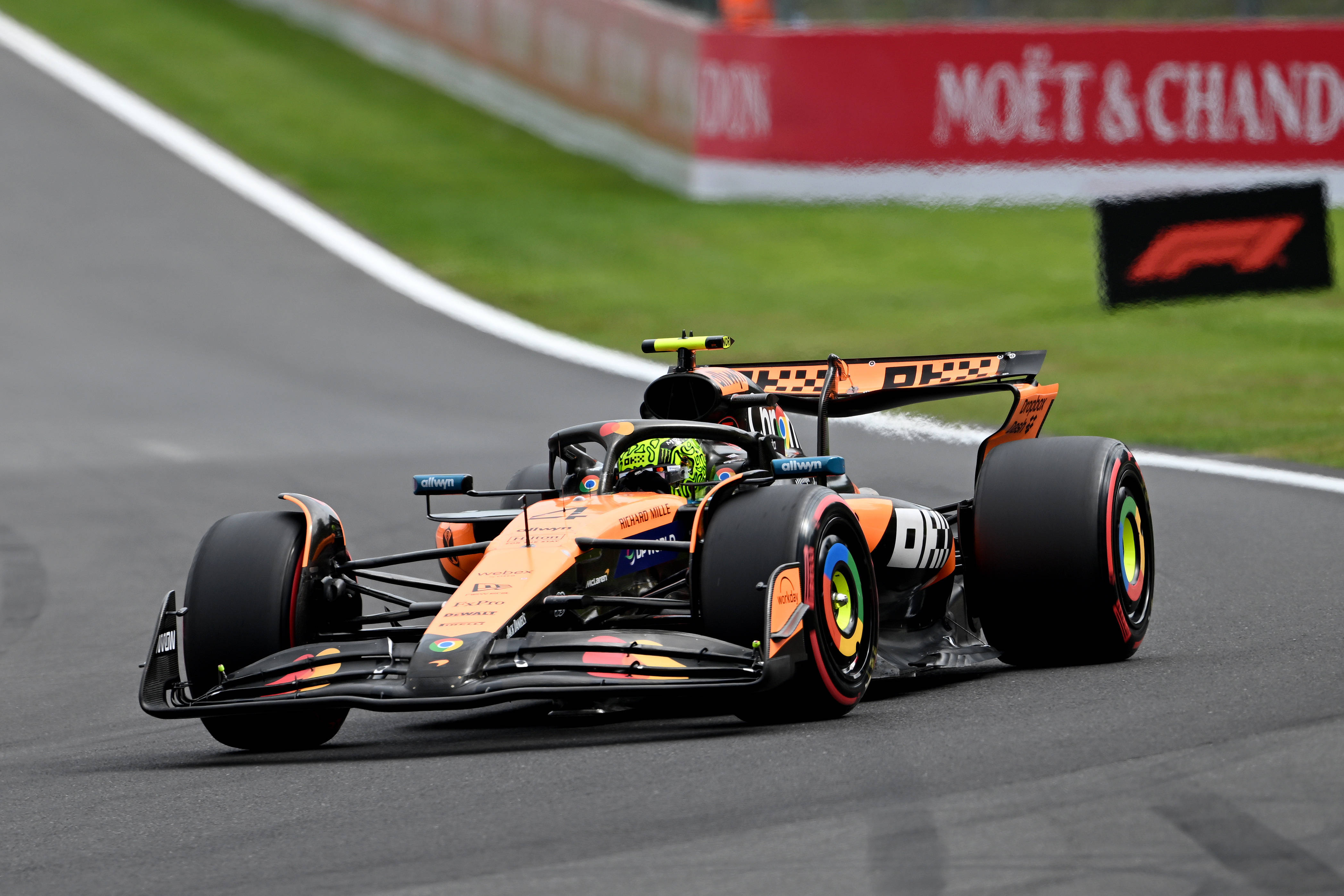 迈凯伦碾压红牛车队，诺里斯状态火热的简单介绍