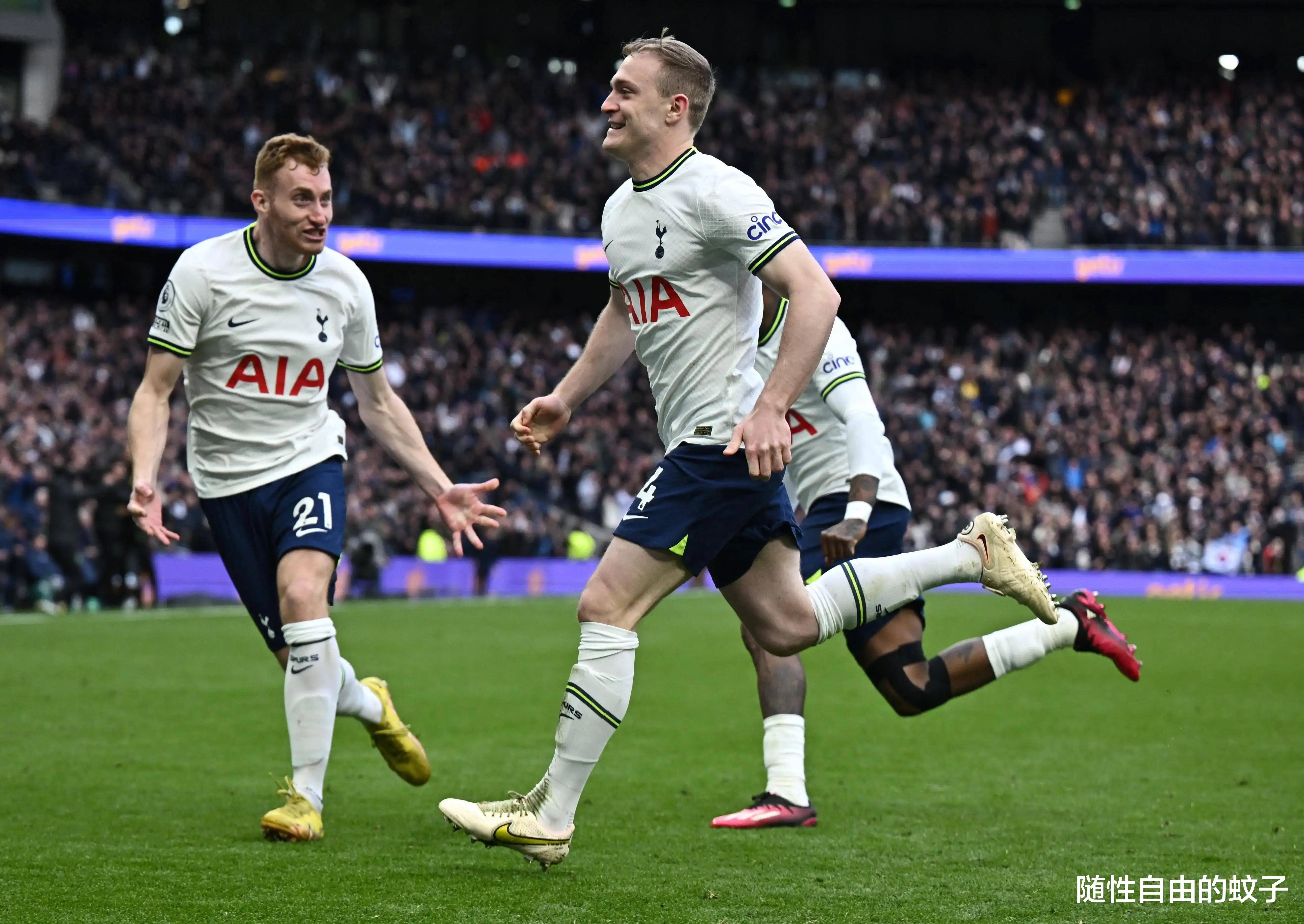 热刺队长发挥出色,带领球队赢球 热刺队长发挥出色,带领球队赢球