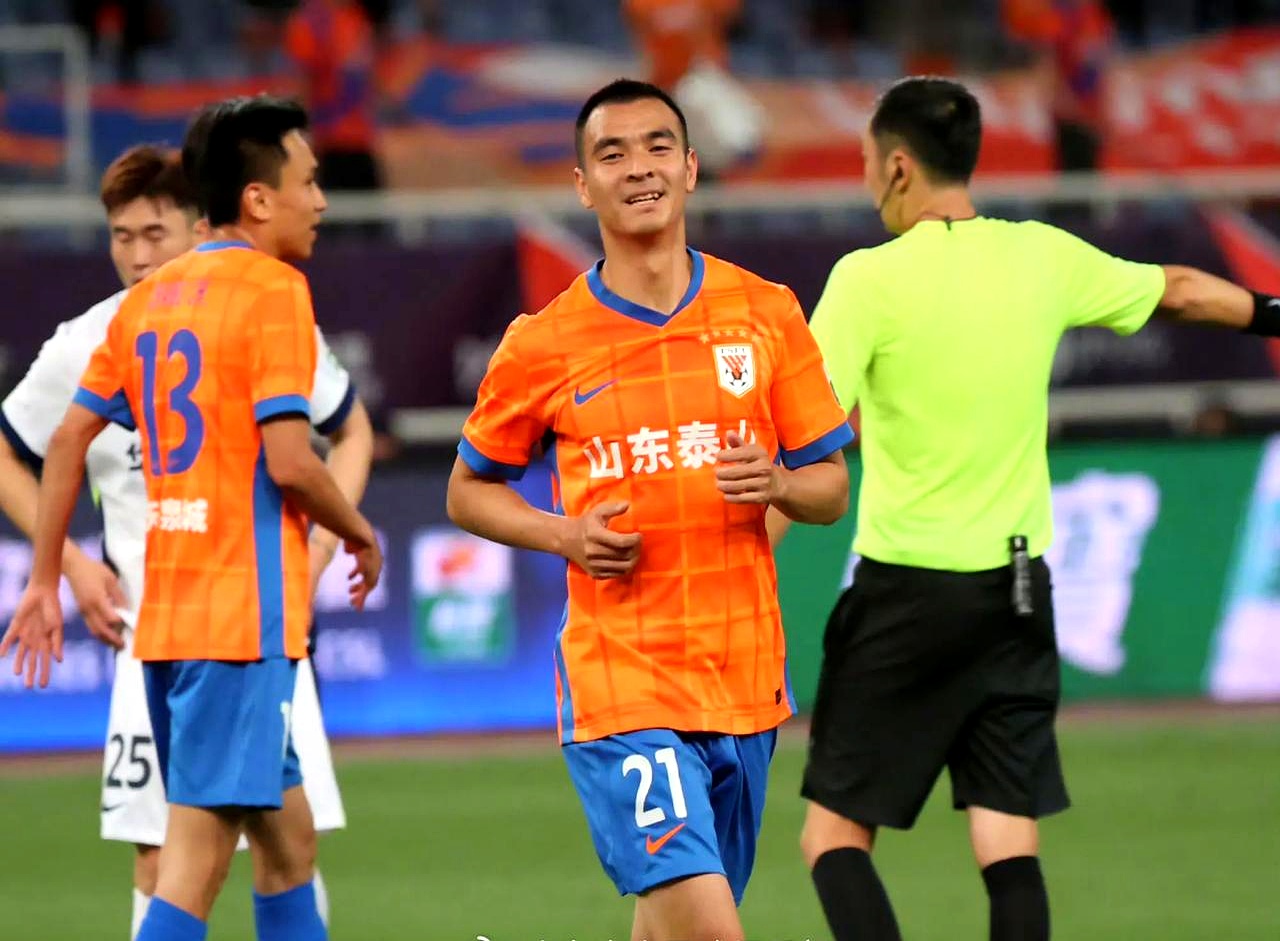 苏宁主场逼平鲁能，保持领先位置的简单介绍