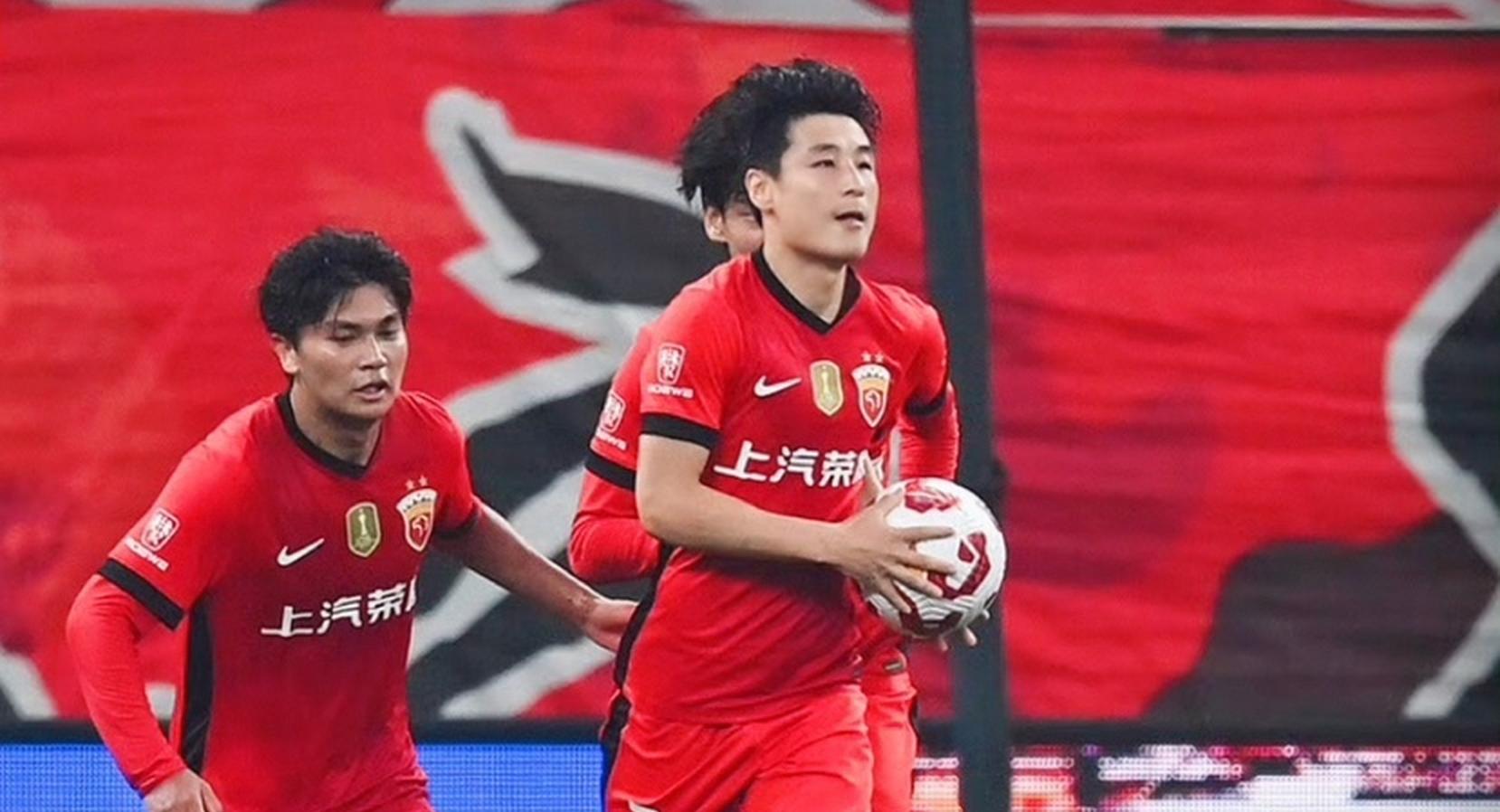 包含球队战绩稳步上升,青春风暴席卷中超的词条 包含球队战绩稳步上升,青春风暴席卷中超的词条