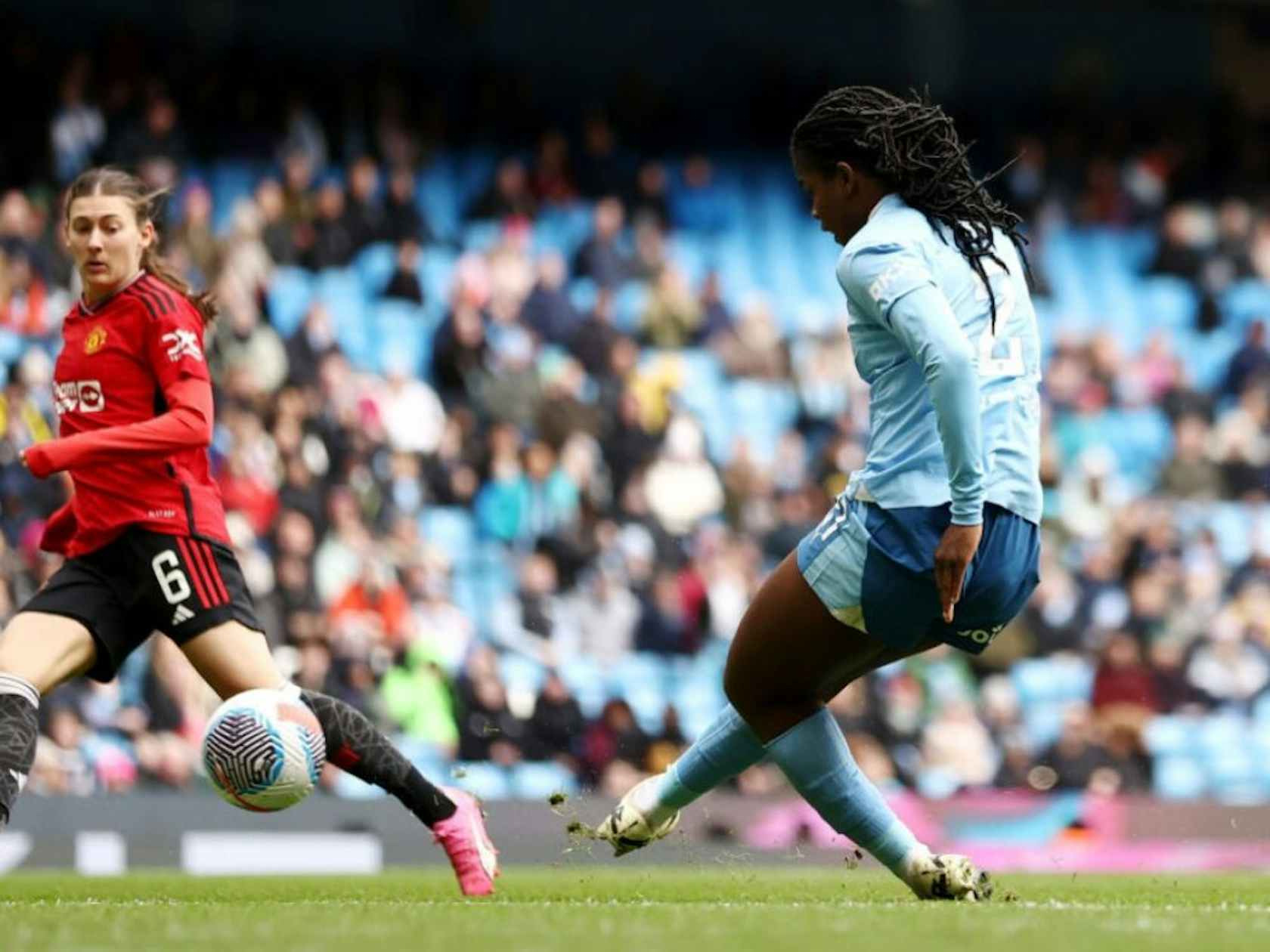 关于巴拿马女足球员奋力拼搏取得胜利的信息 关于巴拿马女足球员奋力拼搏取得胜利的信息