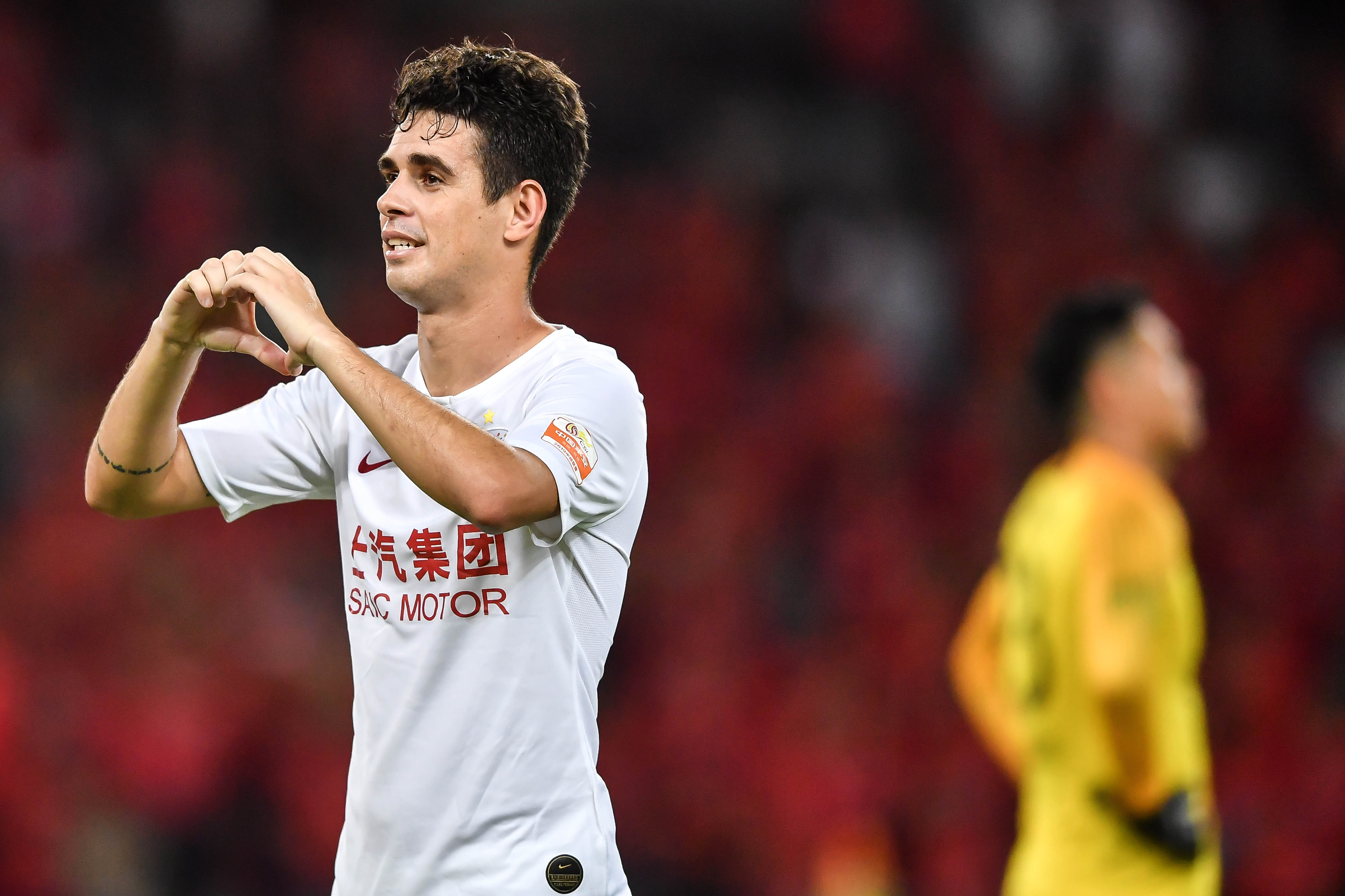 重庆惊险绝胜，中超比赛节奏百转千回的简单介绍