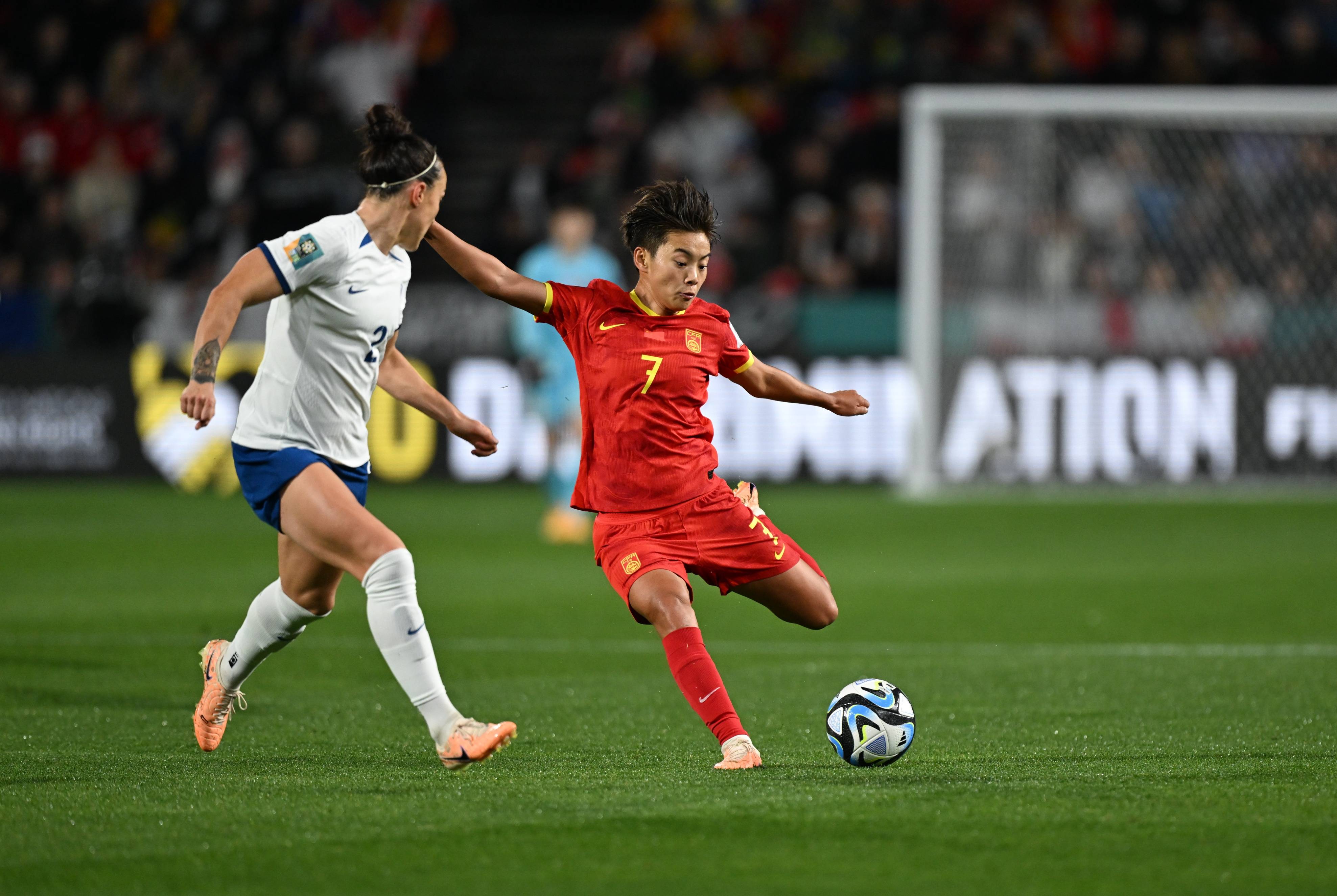 国际女足比赛中，中国队闪耀赛场