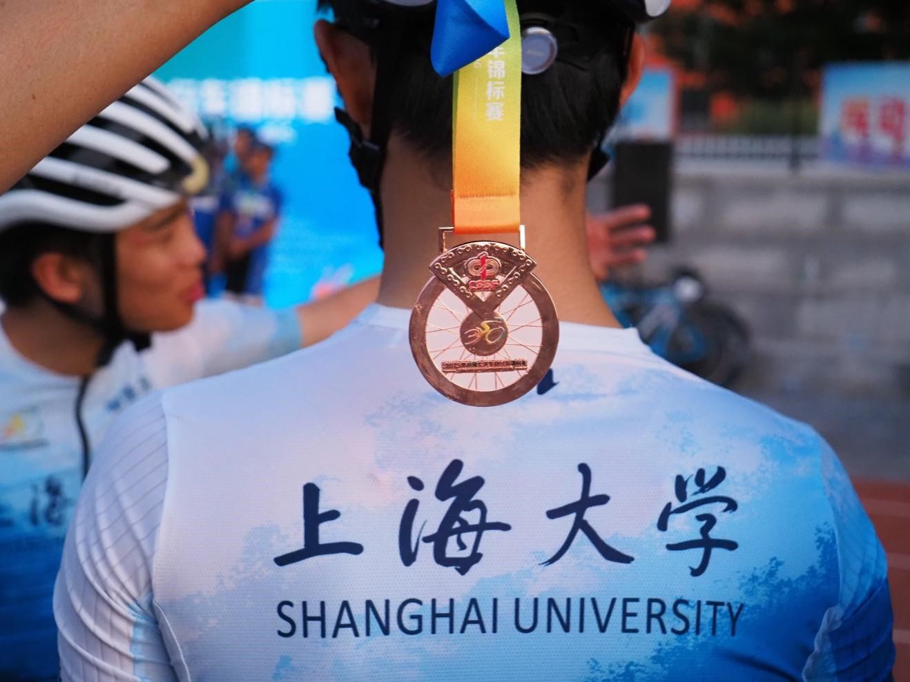 男子自行车赛取得突破,名将成功晋级决赛 男子自行车赛取得突破,名将成功晋级决赛