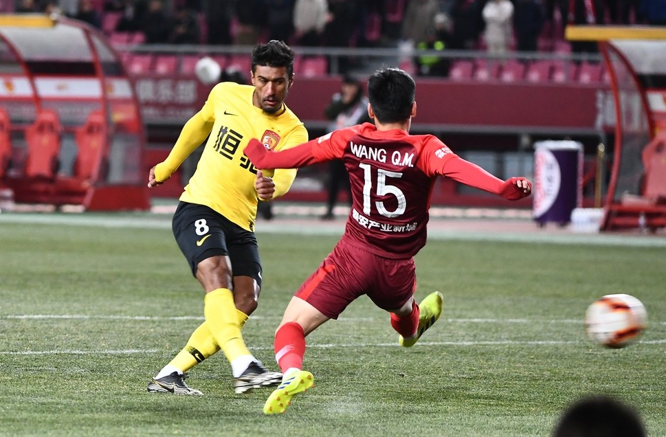 主场作战，恒大击败建业，豪取三分的简单介绍