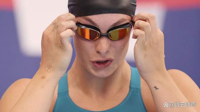 加拿大游泳选手夺冠，获得好评