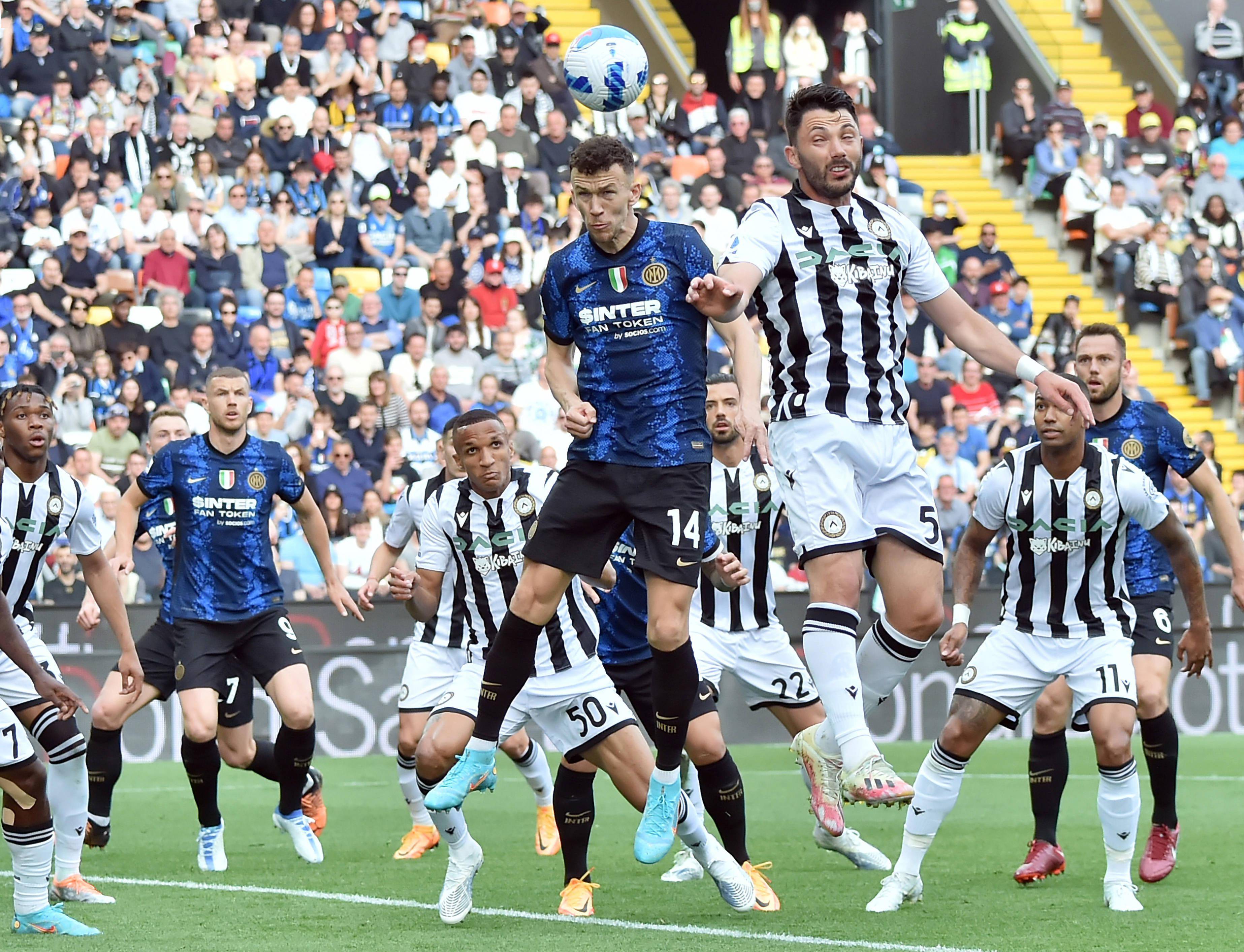 包含乌迪内斯主场逼平国际米兰，表现令对手铭记的词条