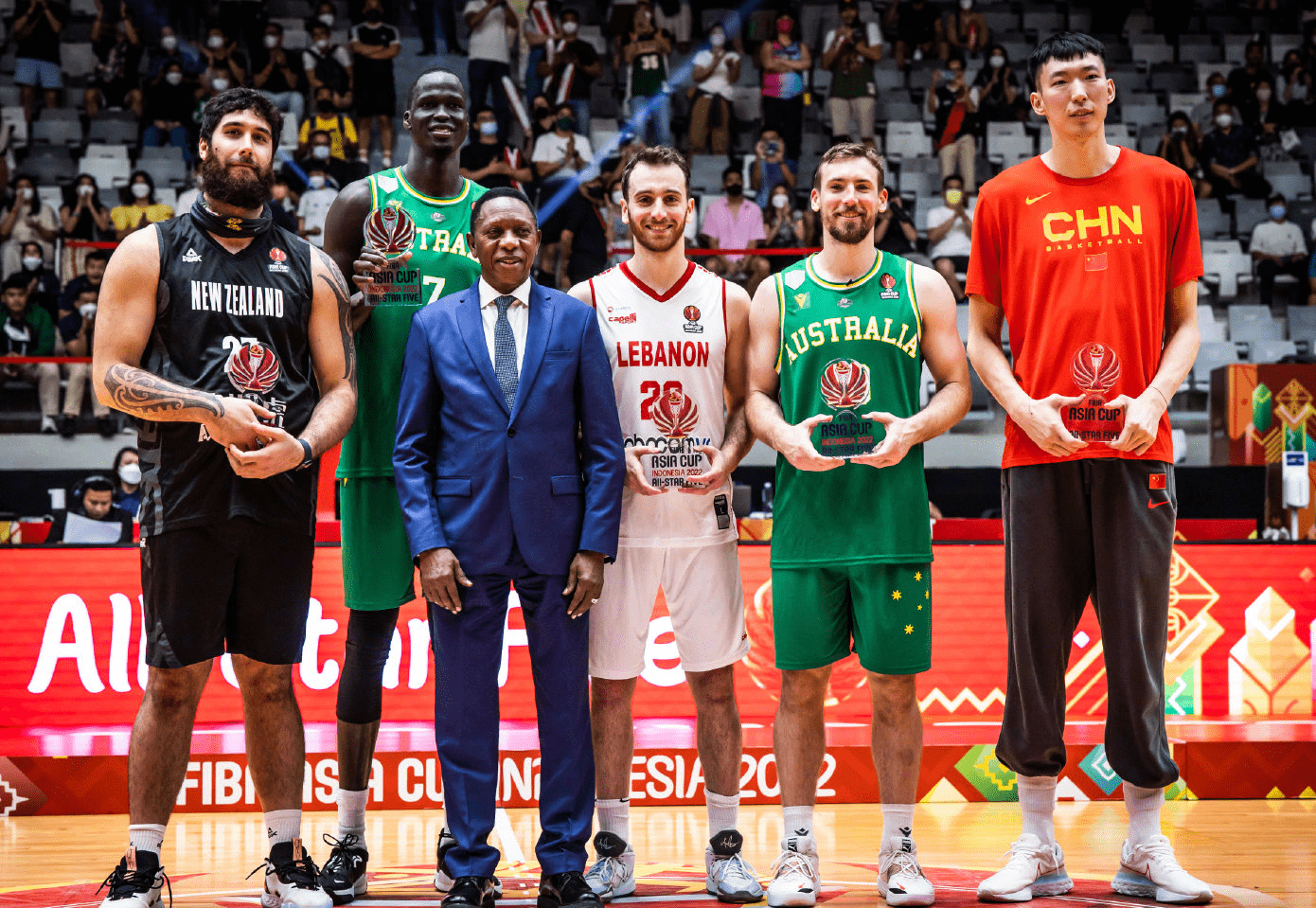 快船逆转广东队,周琦惊艳四座的简单介绍 快船逆转广东队,周琦惊艳四座的简单介绍