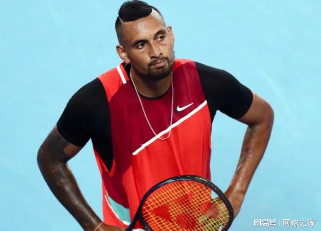 意大利网球队险胜法国网球队，克耶高斯惊艳世界的简单介绍