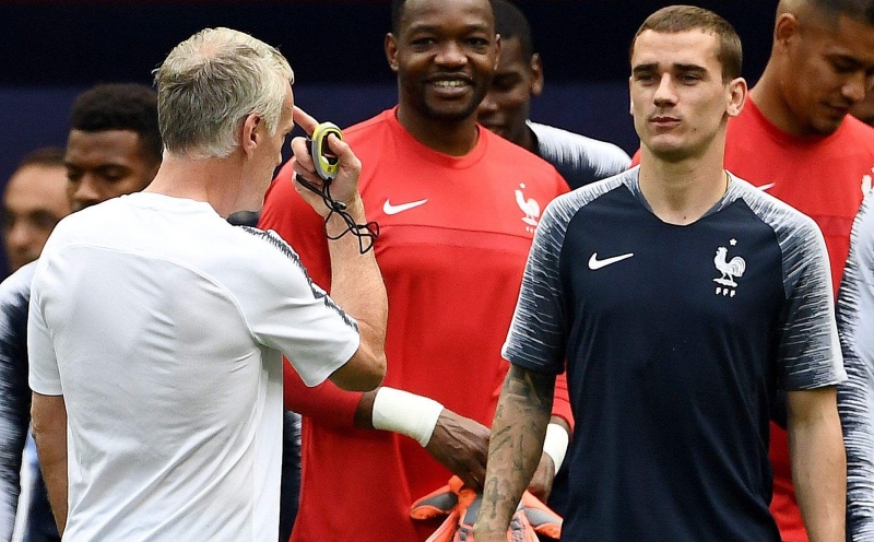 韩国队碾压法国队，黄鸭组合带队取胜