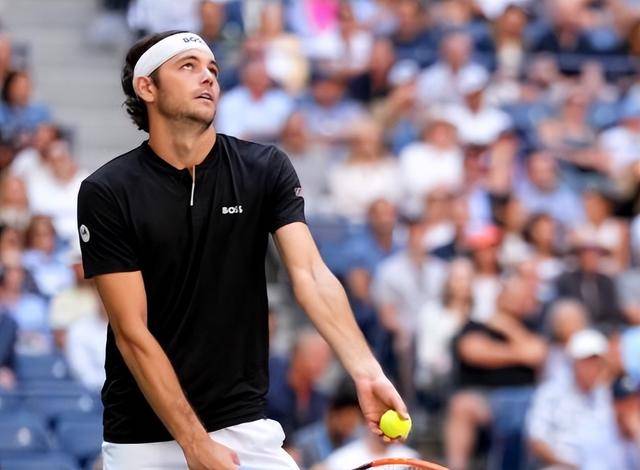 法国网球队爆冷日本网球队,兹维列夫制霸全场的简单介绍 法国网球队爆冷日本网球队,兹维列夫制霸全场的简单介绍