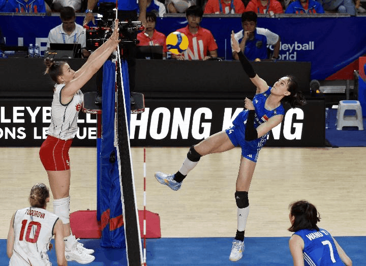 保加利亚队在比赛中力挫对手，取得胜利的简单介绍