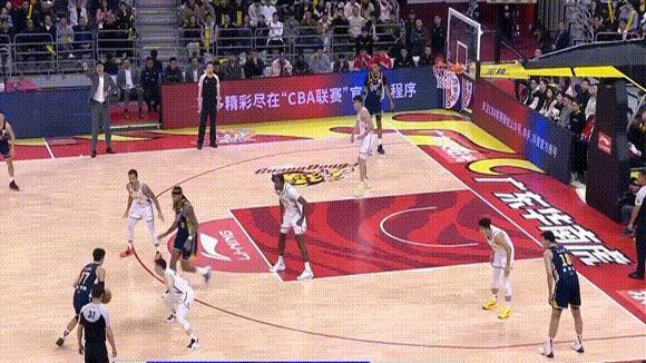 广东男篮客场大败吉林，遭遇两连败